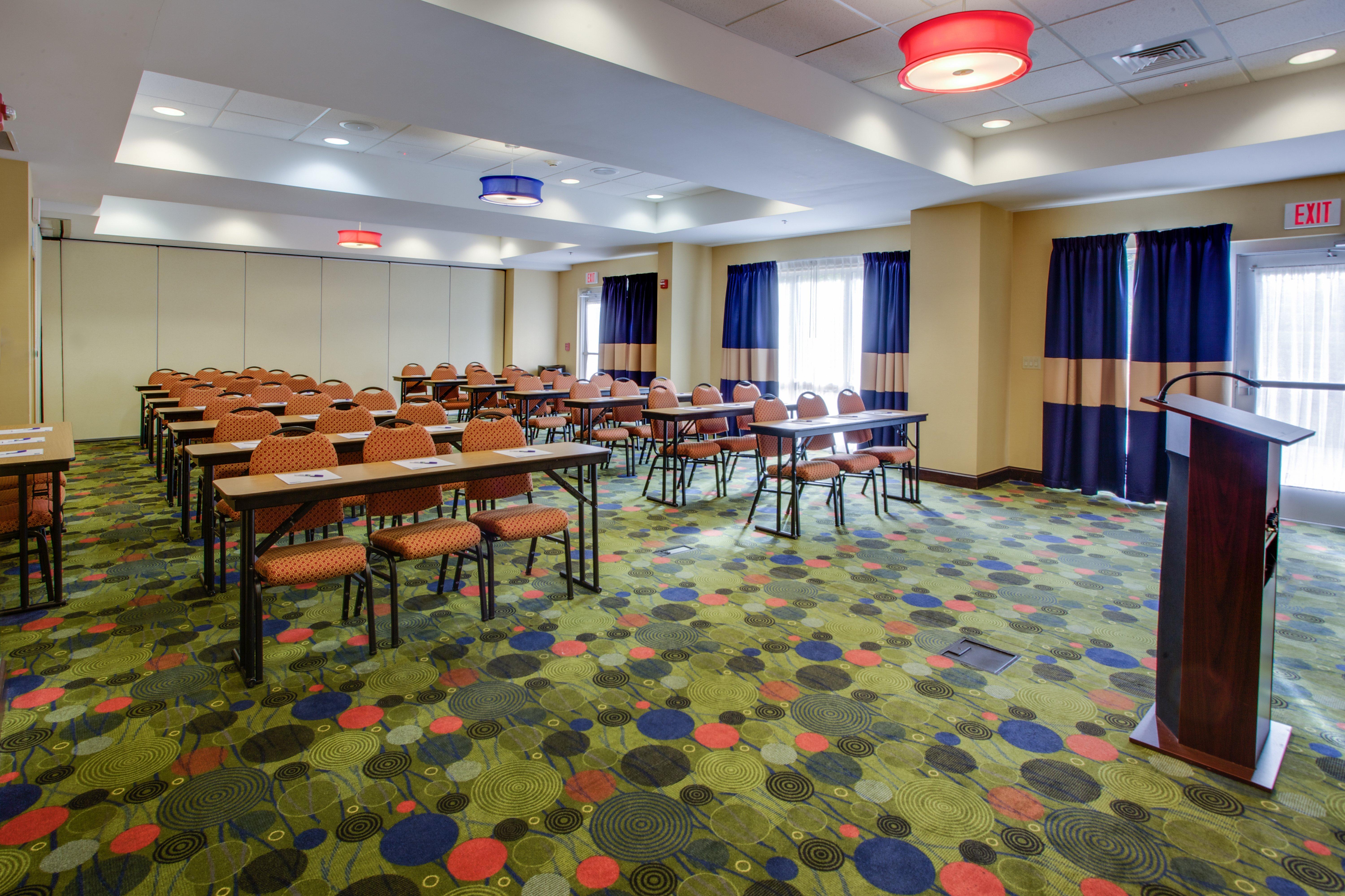 Holiday Inn Express Hotel Raleigh Southwest By Ihg Exterior photo
