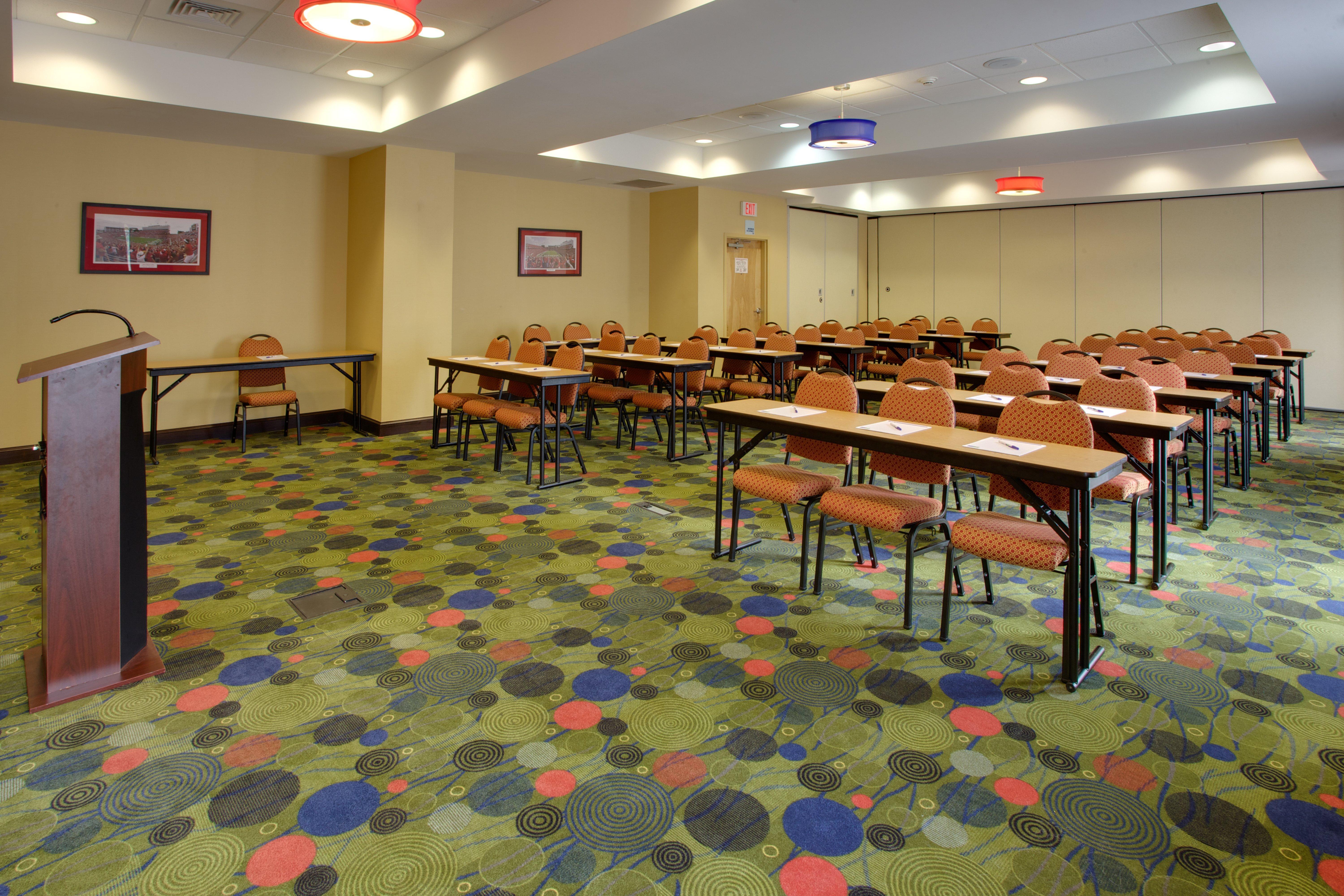 Holiday Inn Express Hotel Raleigh Southwest By Ihg Exterior photo